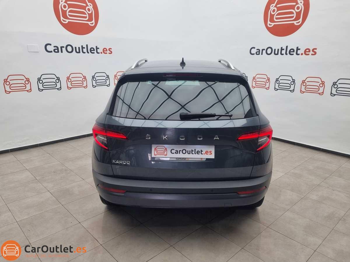 9 - Skoda KAROQ 2022 - AUTO