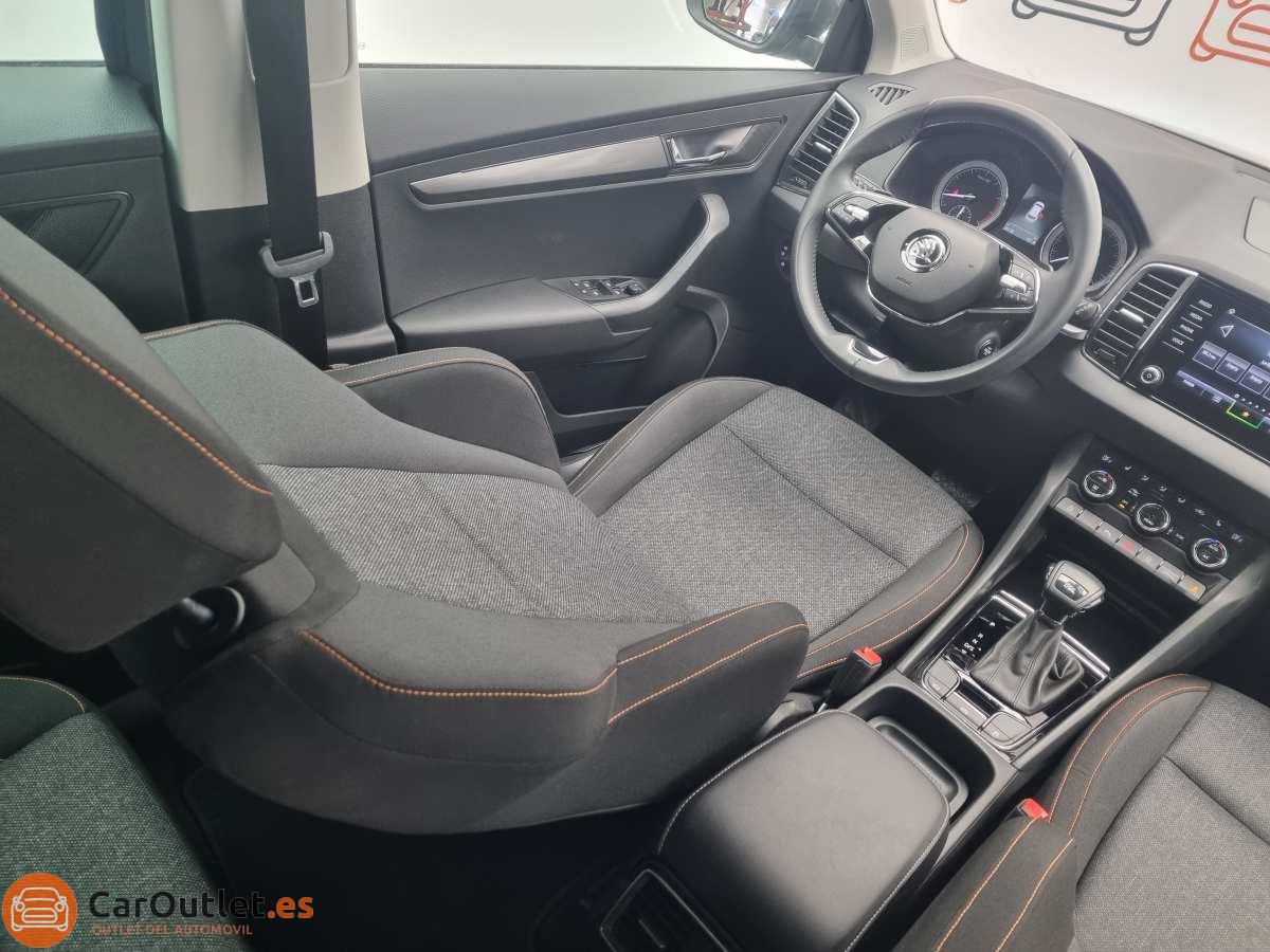 18 - Skoda KAROQ 2022 - AUTO