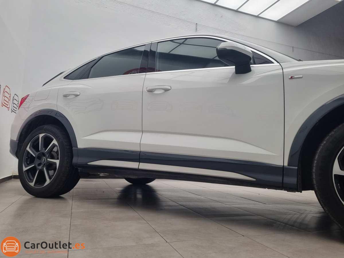 3 - Audi Q3 2020 - AUTO