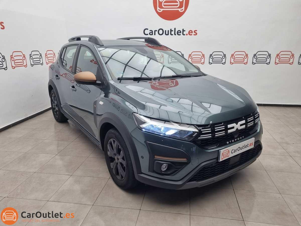 2 - Dacia Sandero Stepway 2024 - AUTO
