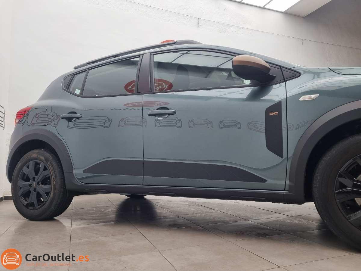 3 - Dacia Sandero Stepway 2024 - AUTO