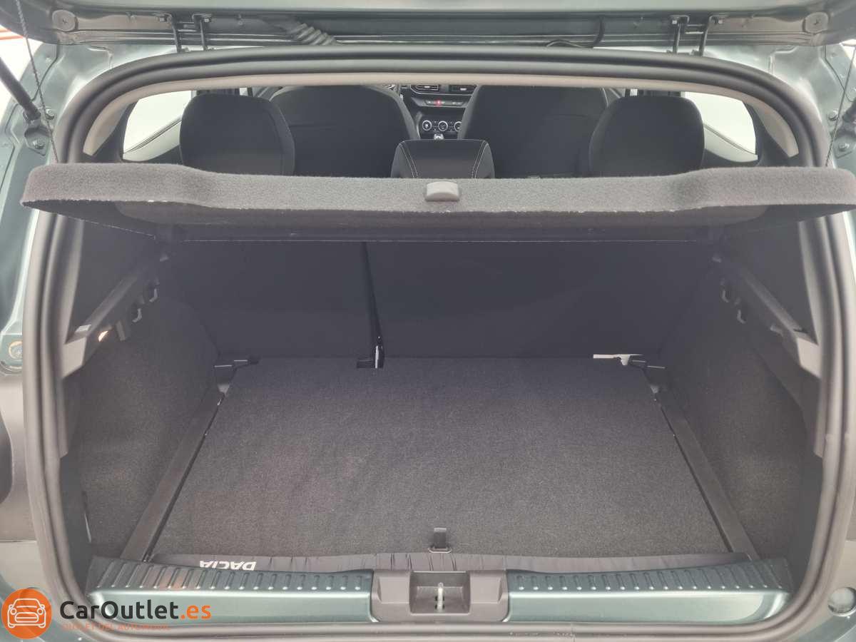 12 - Dacia Sandero Stepway 2024 - AUTO