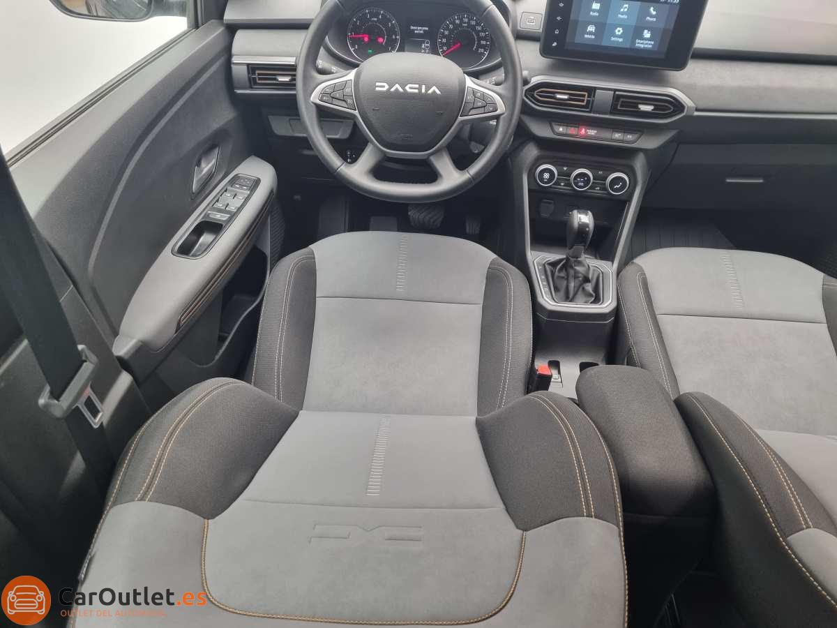 20 - Dacia Sandero Stepway 2024 - AUTO