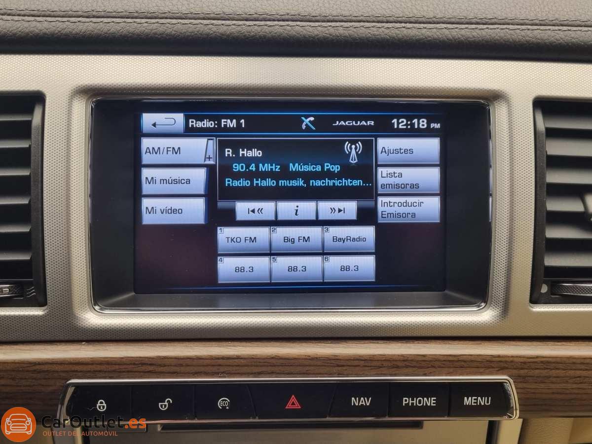 26 - Jaguar XF 2014 - AUTO