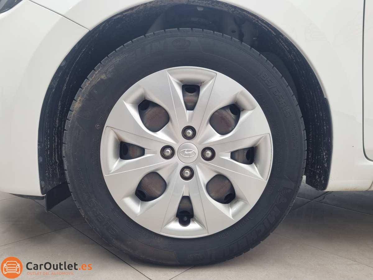 6 - Hyundai i20 ACTIVE 2020