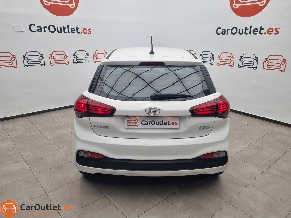 8 - Hyundai i20 ACTIVE 2020