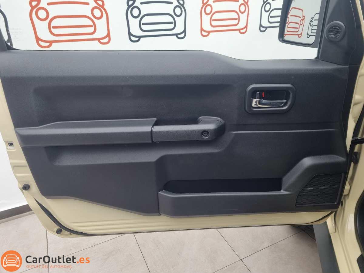 11 - Suzuki Jimny 2019 - AUTO