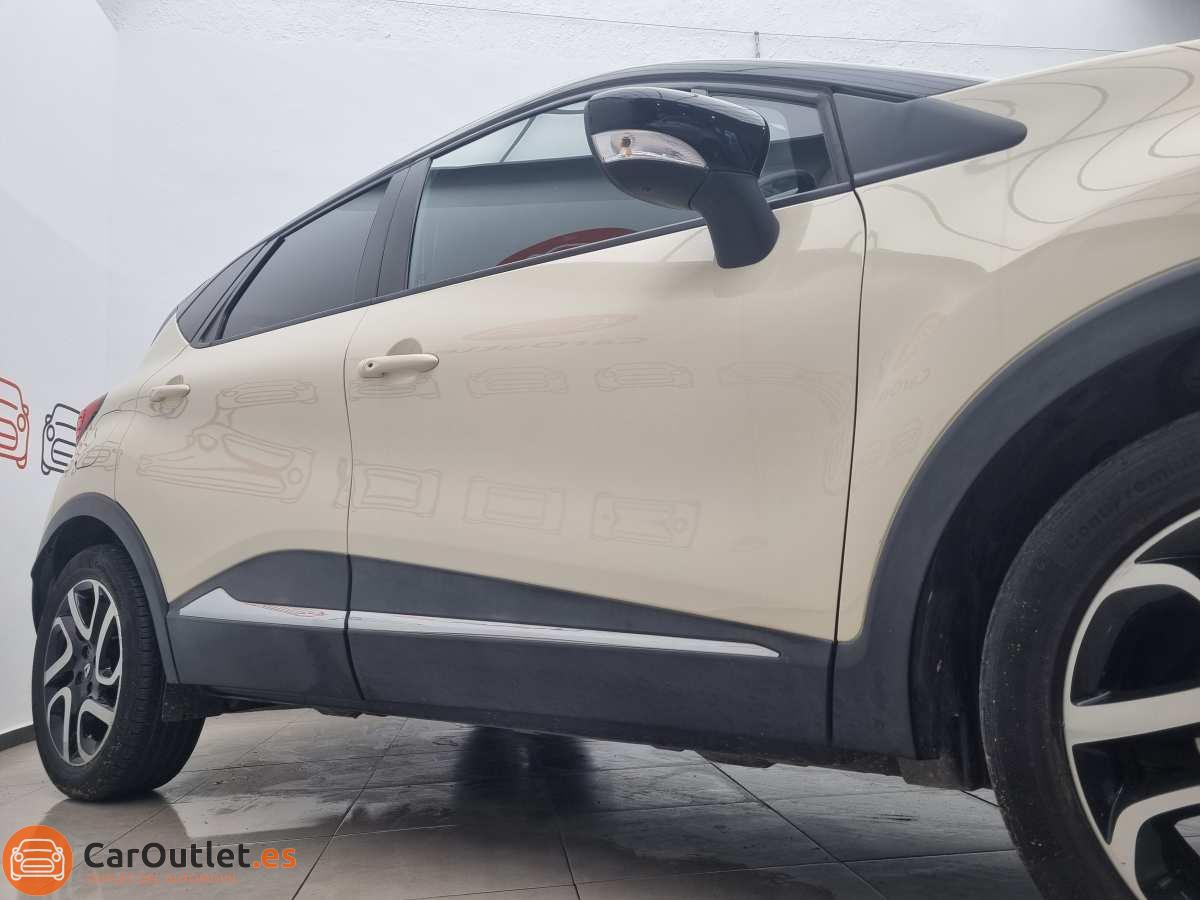 3 - Renault Captur 2014 - AUTO