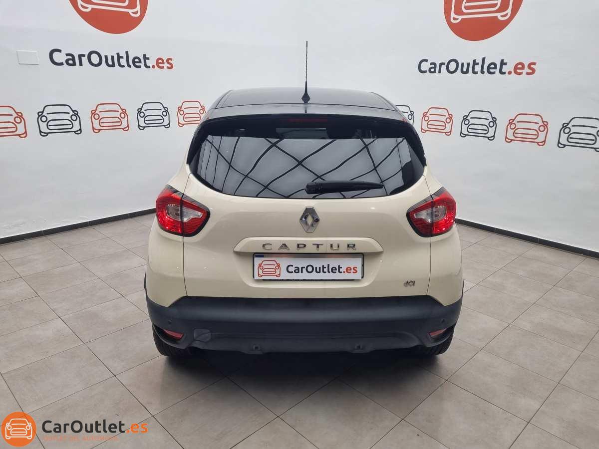 8 - Renault Captur 2014 - AUTO