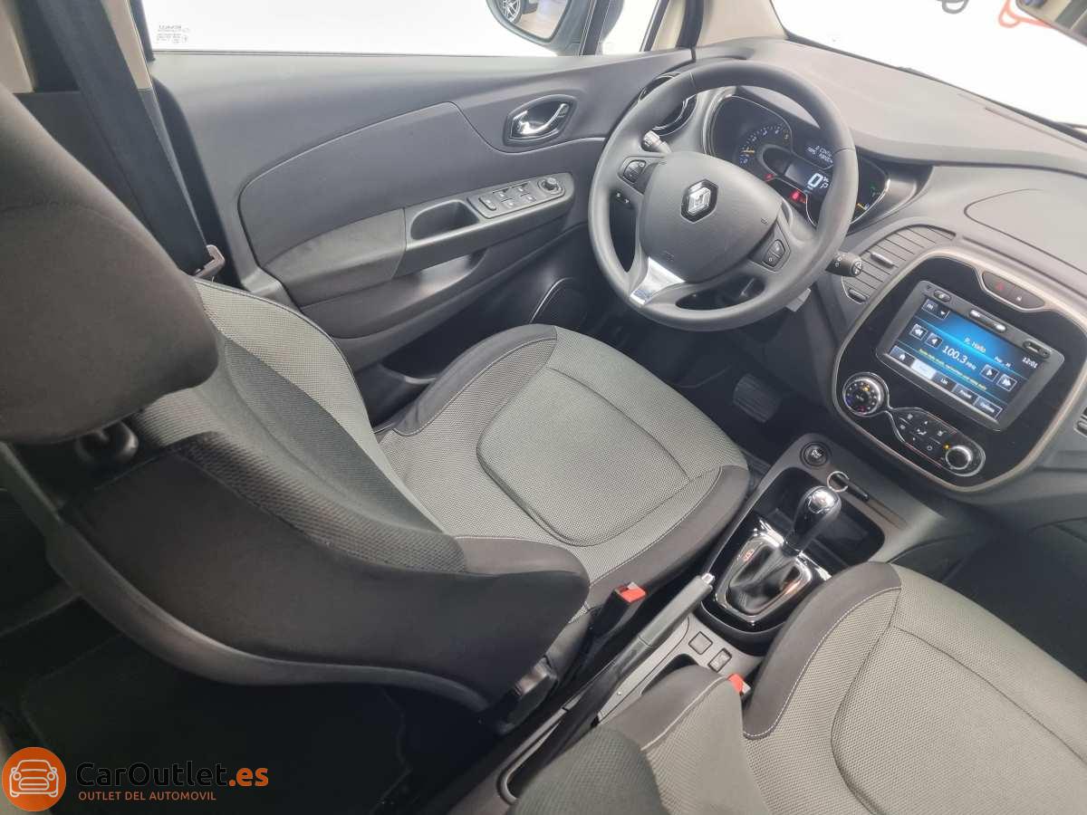 17 - Renault Captur 2014 - AUTO