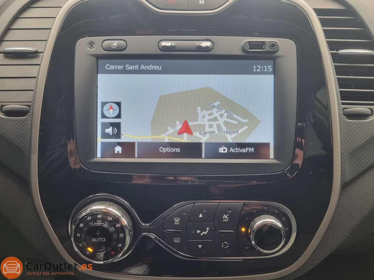 26 - Renault Captur 2014 - AUTO
