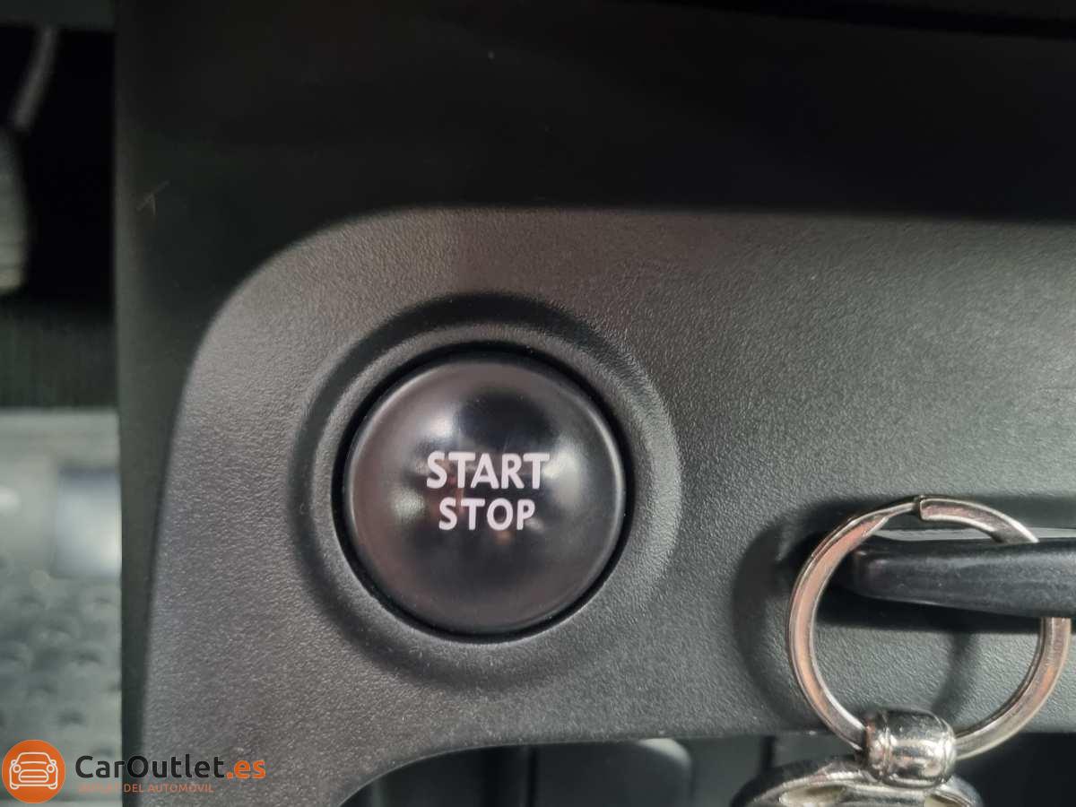27 - Renault Captur 2014 - AUTO
