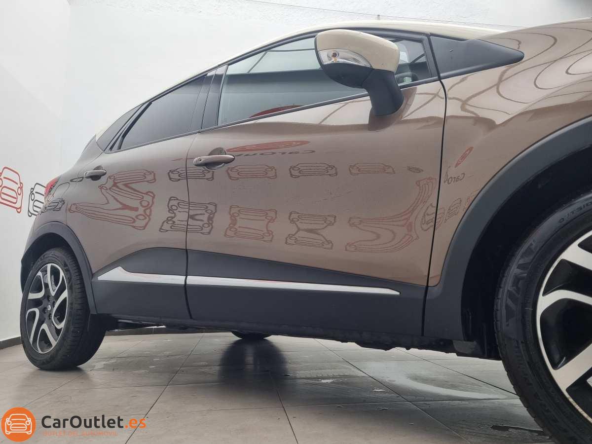 3 - Renault Captur 2014