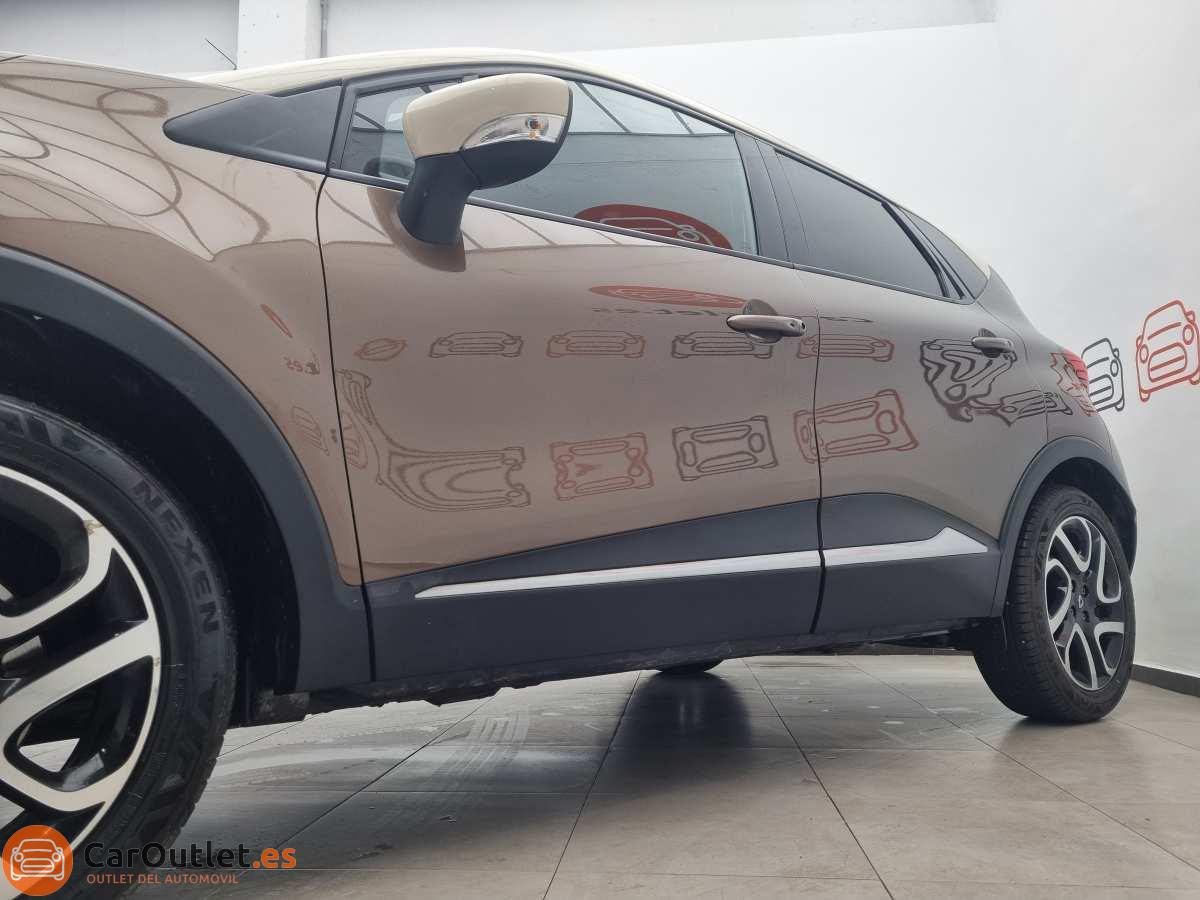 4 - Renault Captur 2014