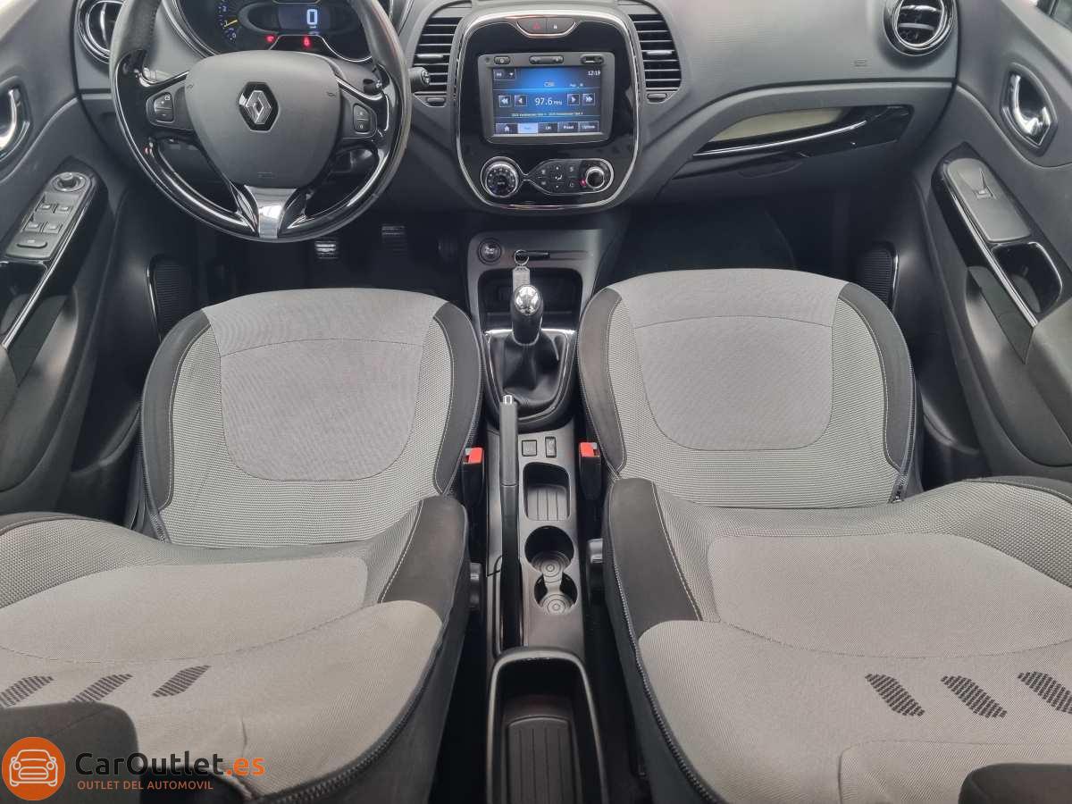 15 - Renault Captur 2014