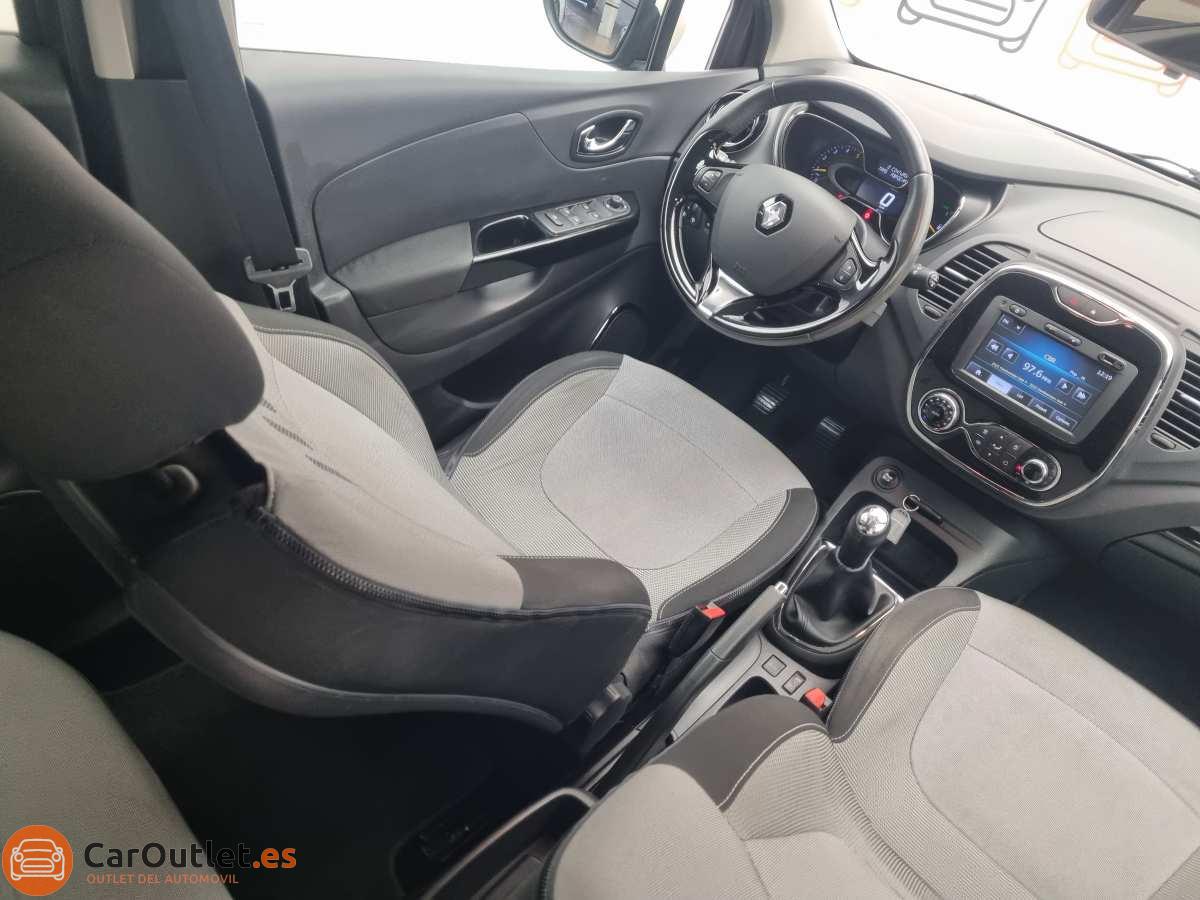 16 - Renault Captur 2014