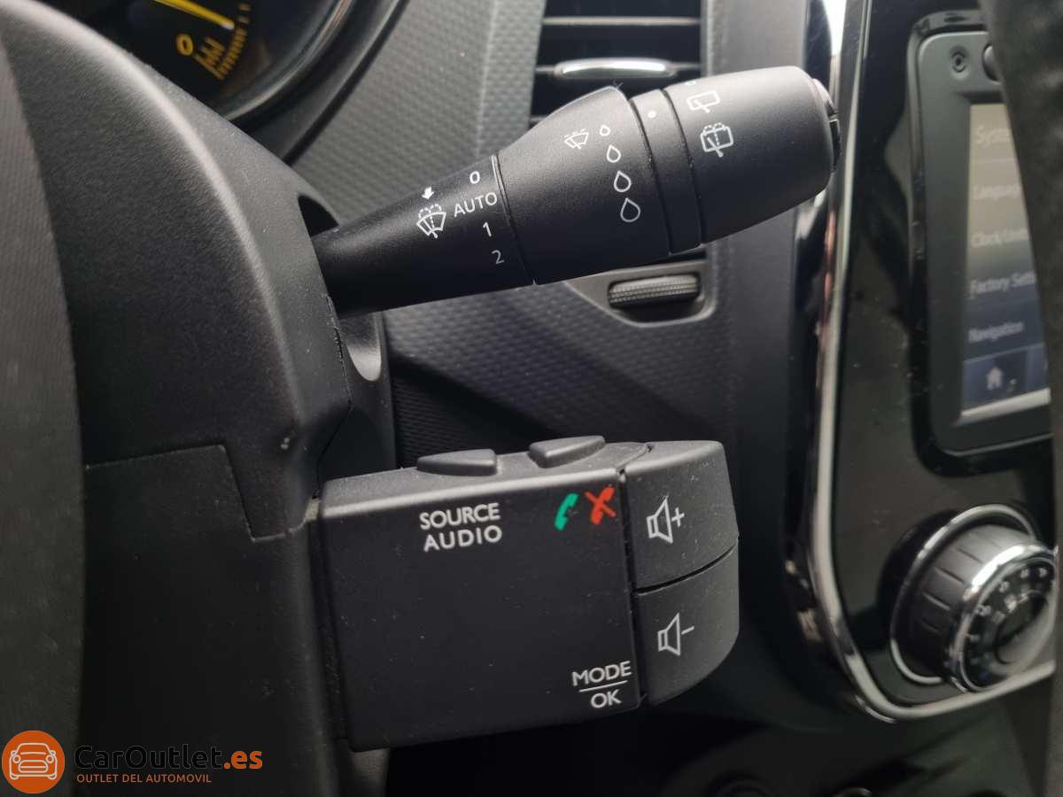 20 - Renault Captur 2014