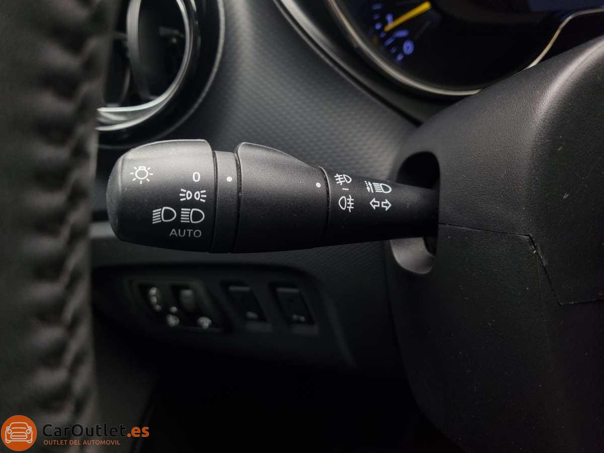 21 - Renault Captur 2014