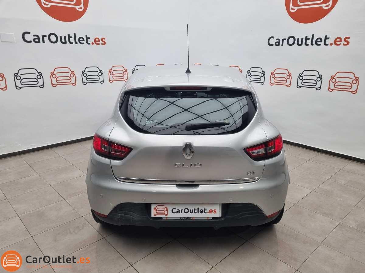 8 - Renault Clio 2013