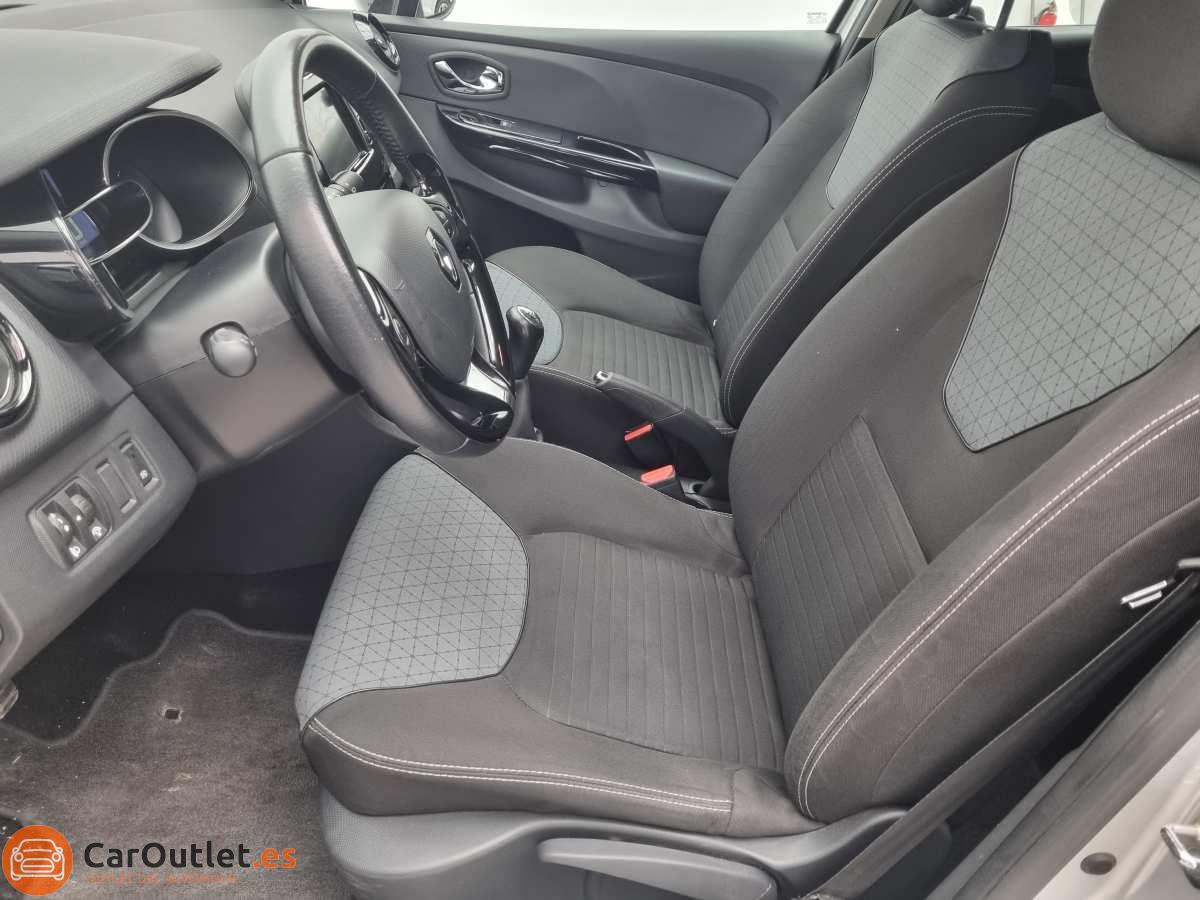 13 - Renault Clio 2013