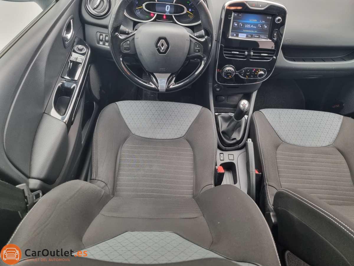 17 - Renault Clio 2013