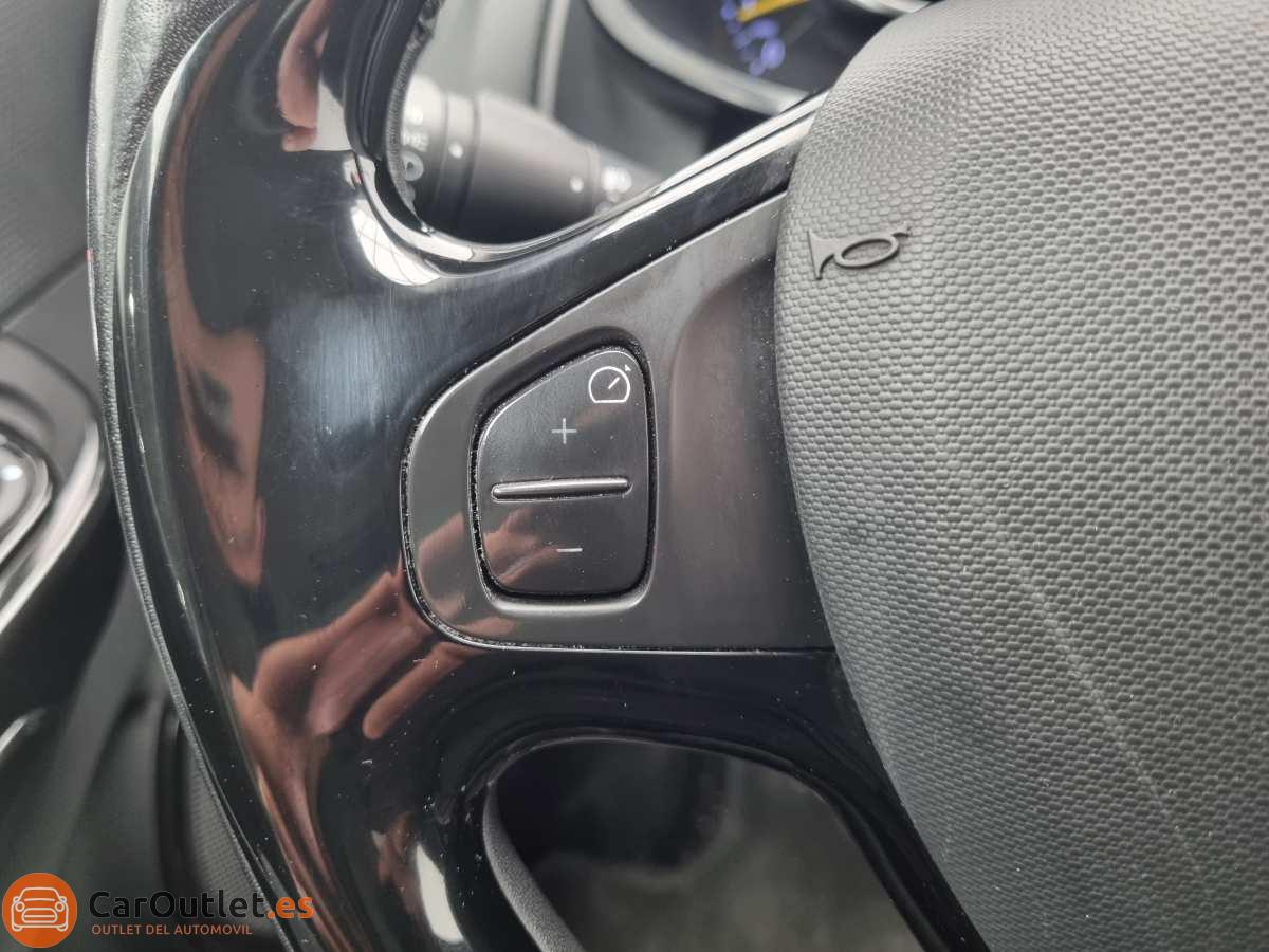 21 - Renault Clio 2013