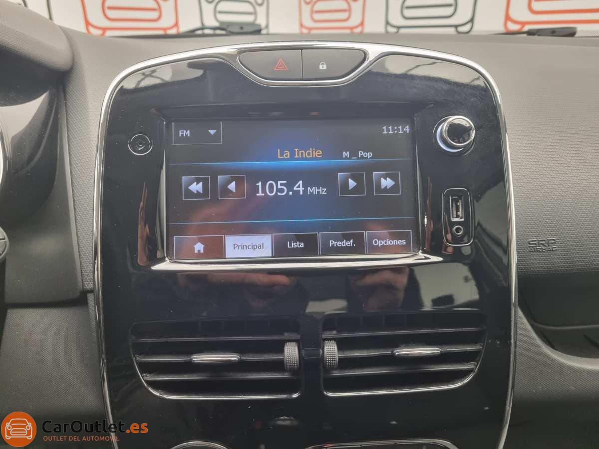 24 - Renault Clio 2013