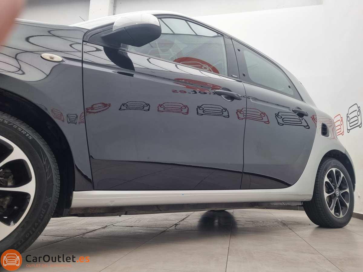 4 - Smart Forfour 2017 - AUTO