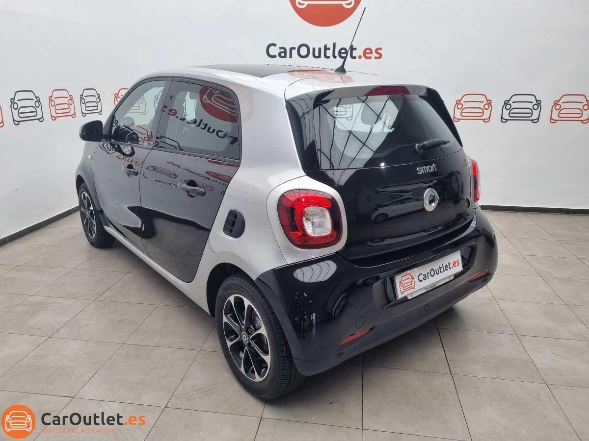 11 - Smart Forfour 2017 - AUTO