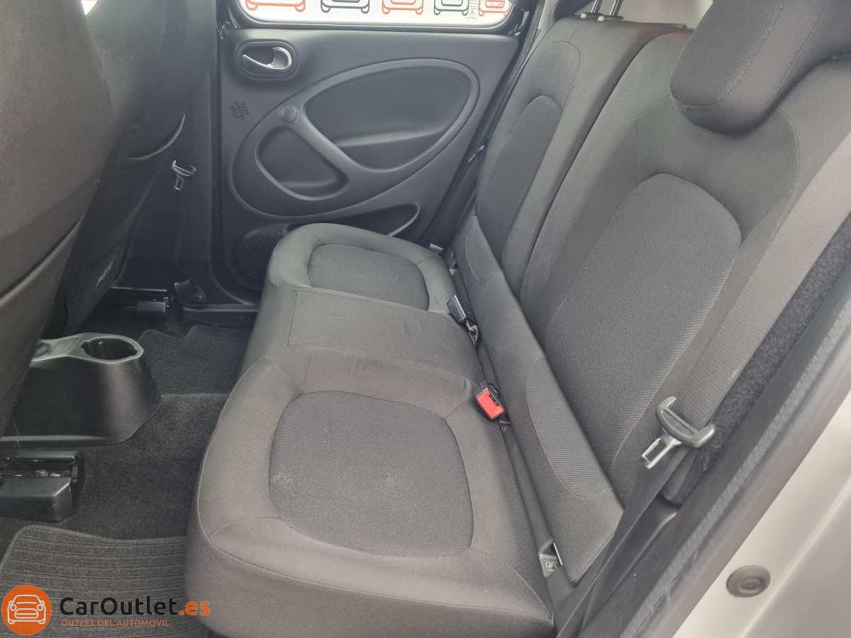 13 - Smart Forfour 2017 - AUTO