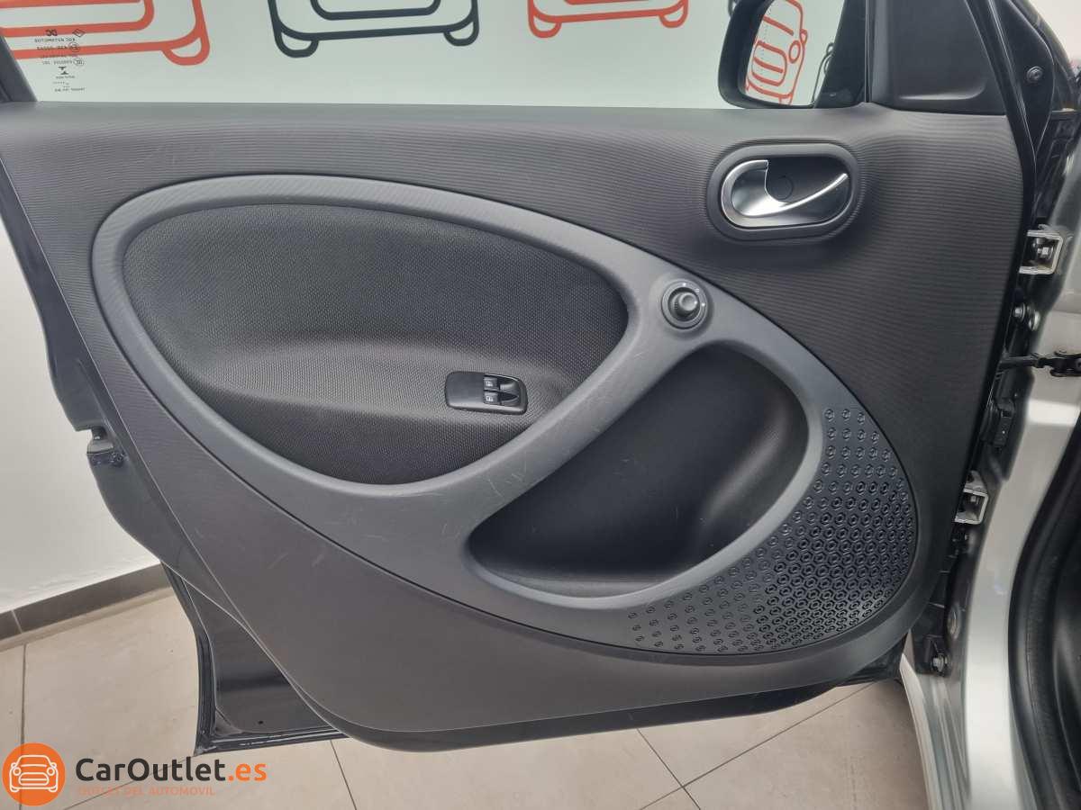 14 - Smart Forfour 2017 - AUTO