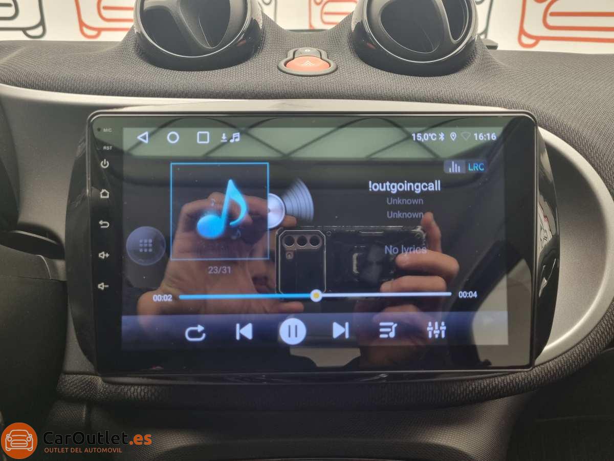 28 - Smart Forfour 2017 - AUTO