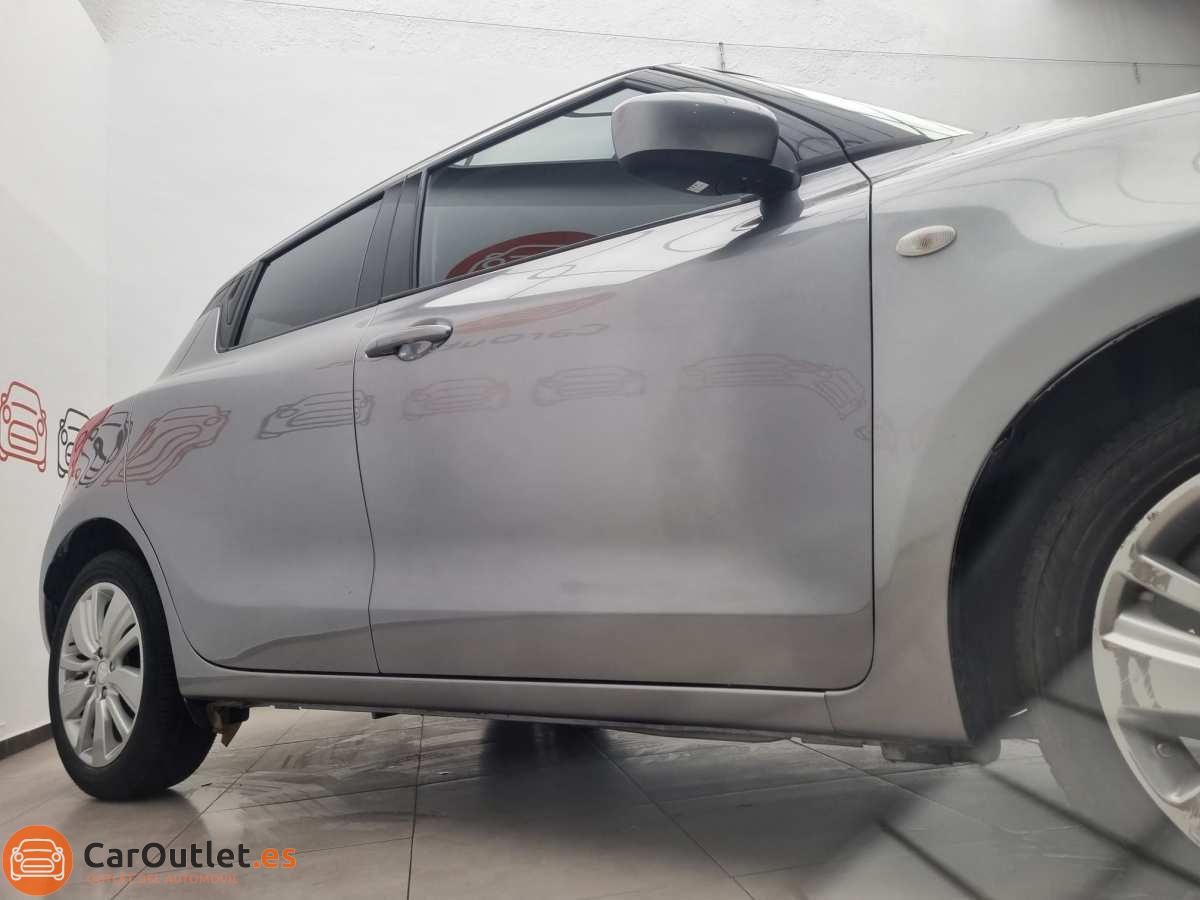 4 - Suzuki Swift 2018 - AUTO