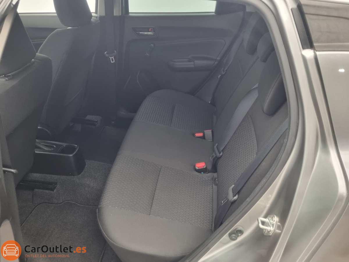 12 - Suzuki Swift 2018 - AUTO