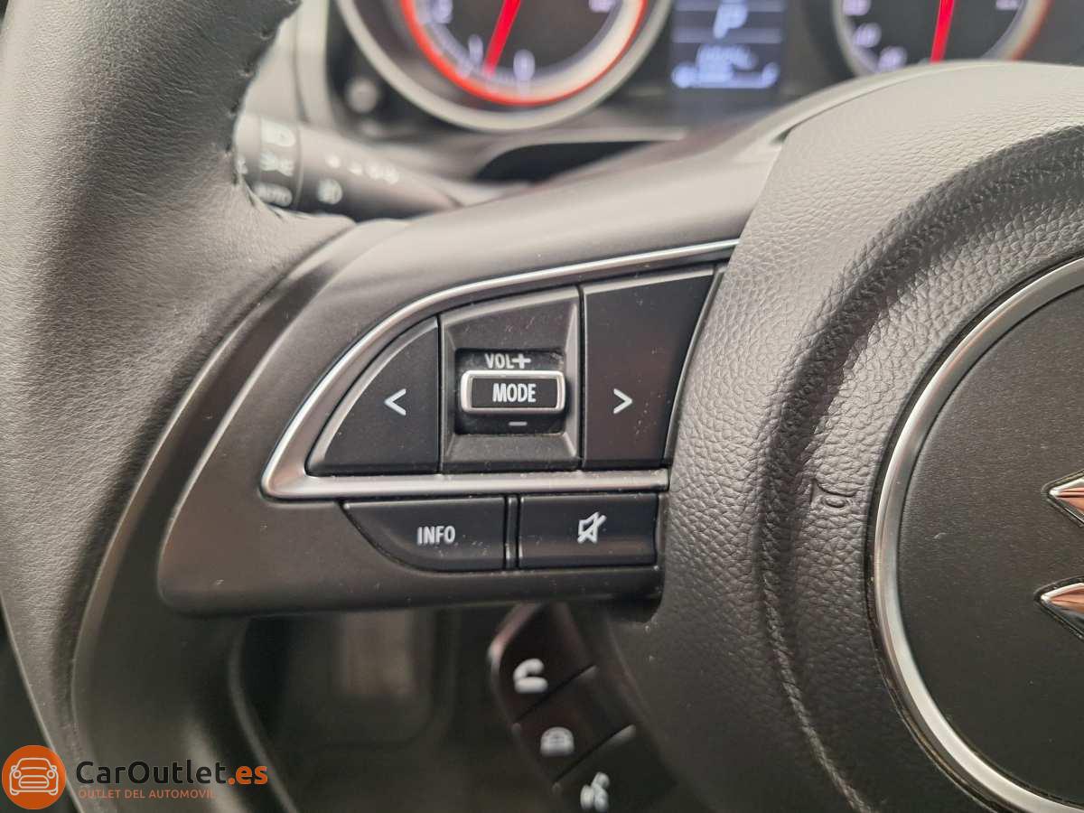 24 - Suzuki Swift 2018 - AUTO