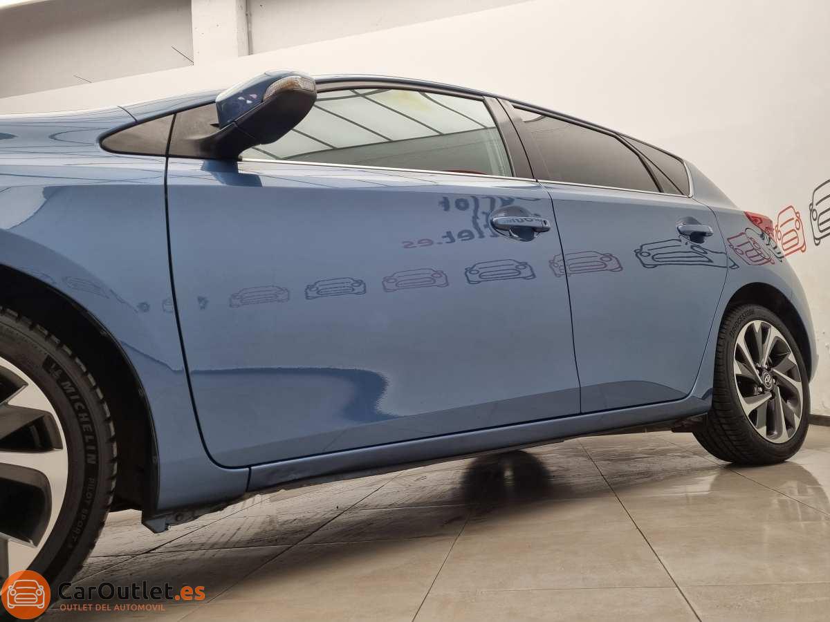4 - Toyota Auris 2015 - AUTO