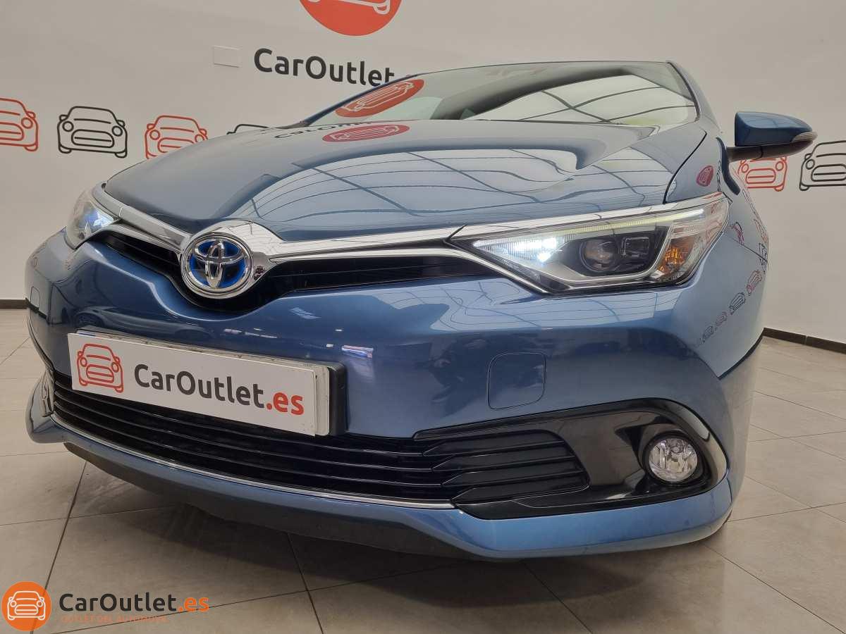 5 - Toyota Auris 2015 - AUTO