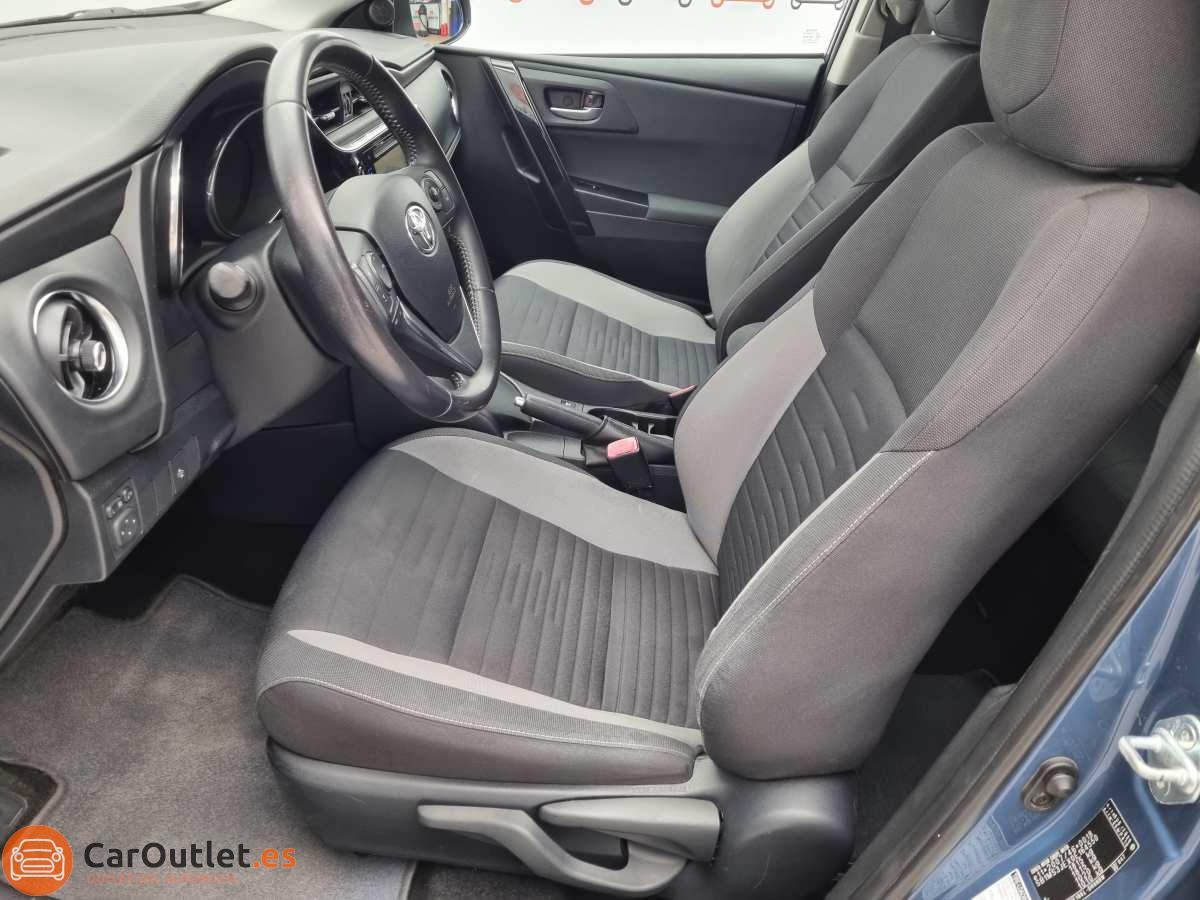 15 - Toyota Auris 2015 - AUTO