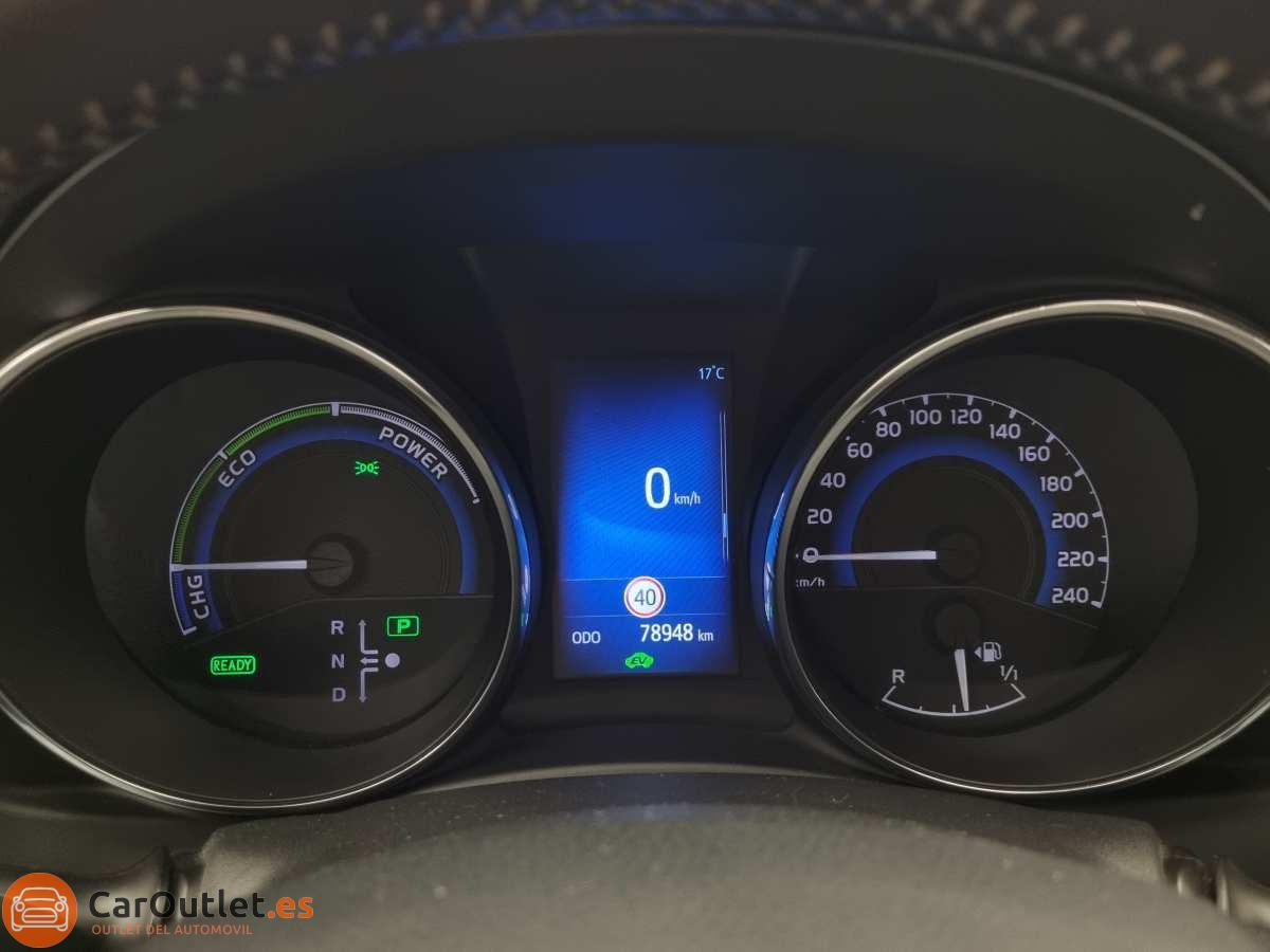 21 - Toyota Auris 2015 - AUTO