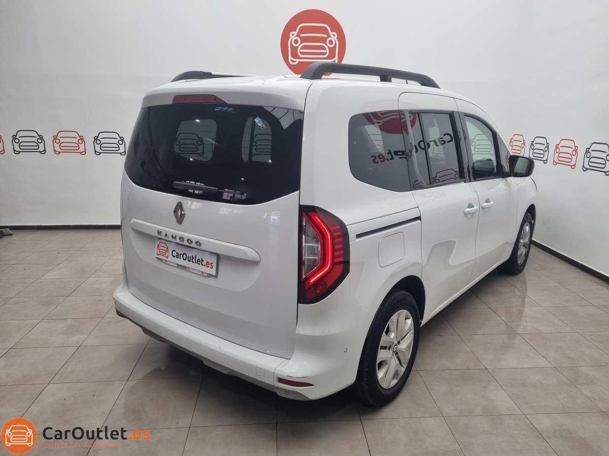 8 - Renault Kangoo 2023 - AUTO