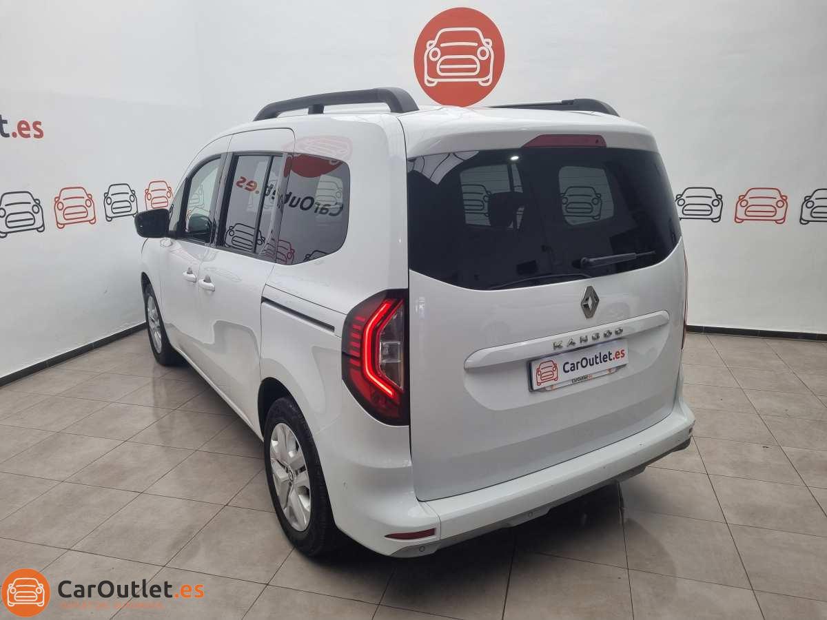 10 - Renault Kangoo 2023 - AUTO