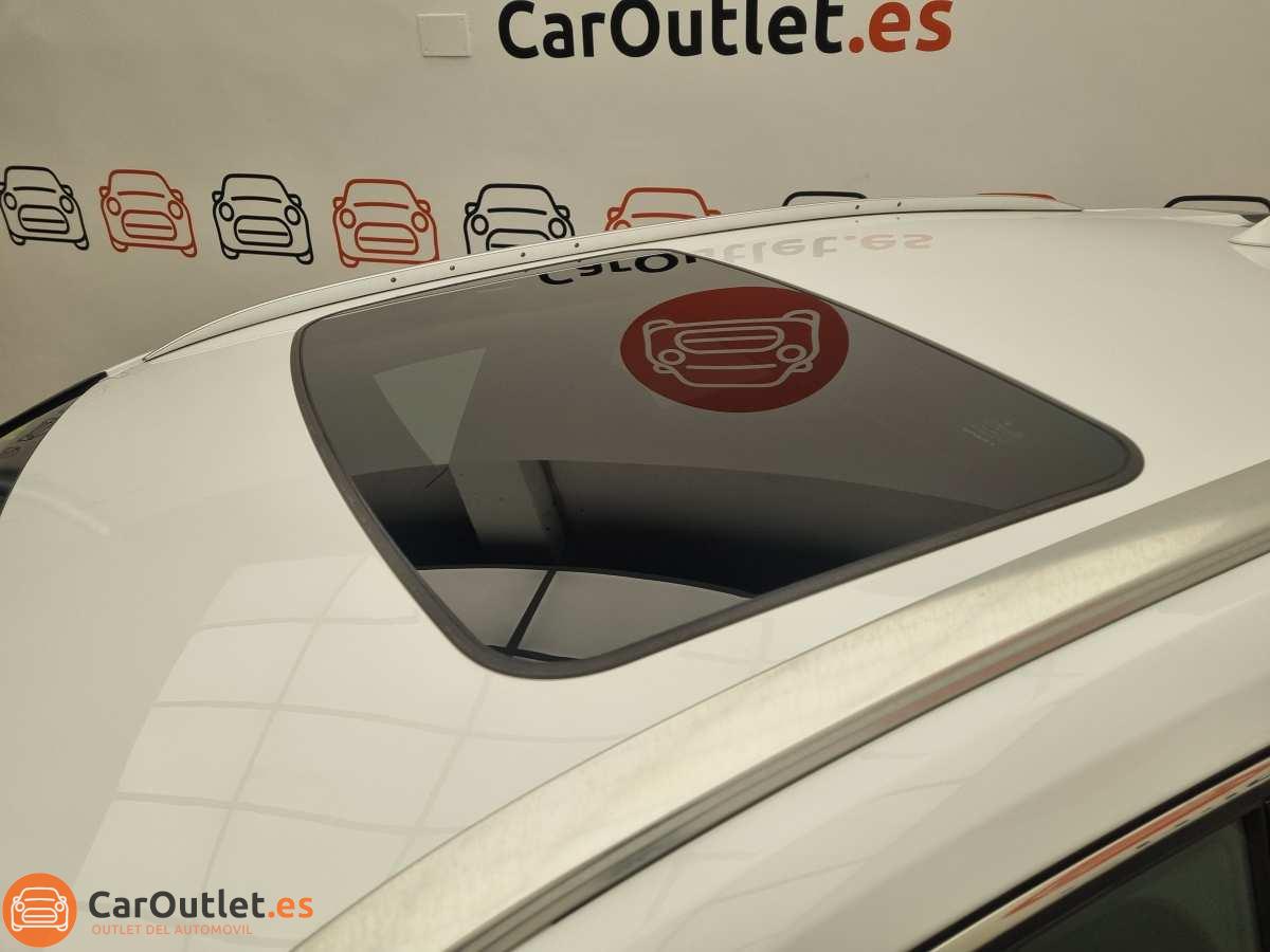 8 - Lexus UX 2019 - AUTO