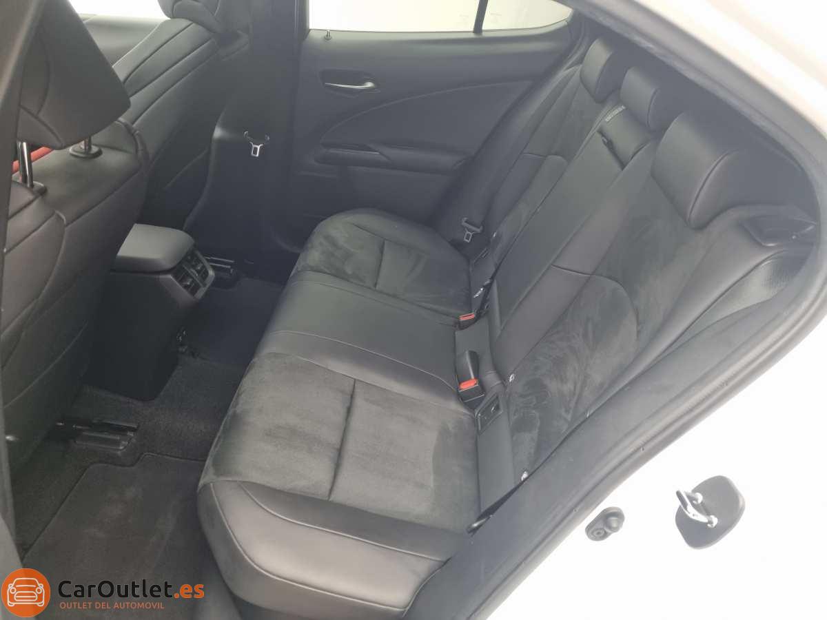 14 - Lexus UX 2019 - AUTO