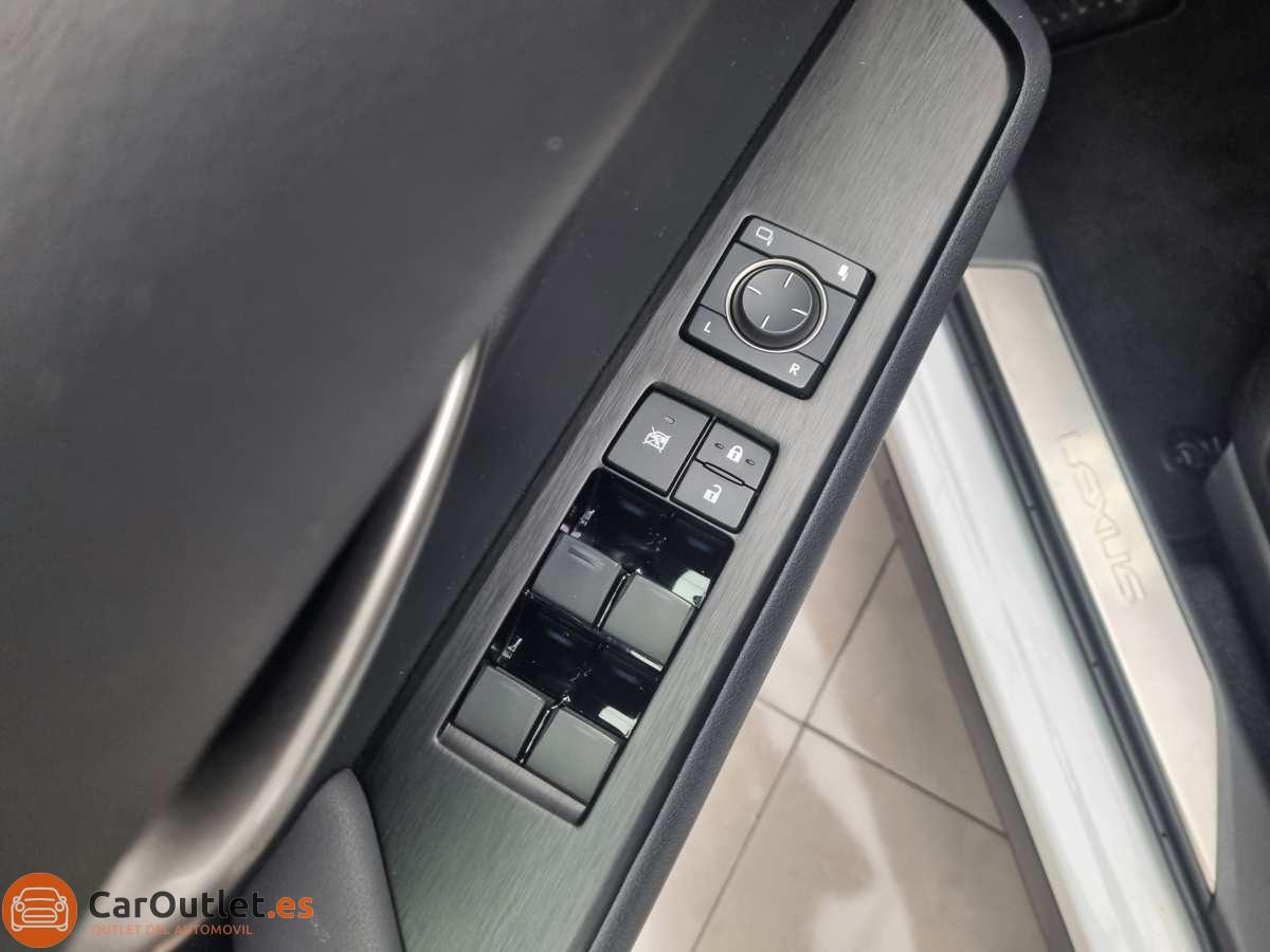 16 - Lexus UX 2019 - AUTO