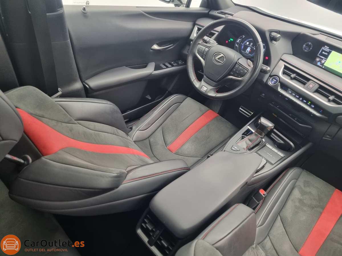 20 - Lexus UX 2019 - AUTO