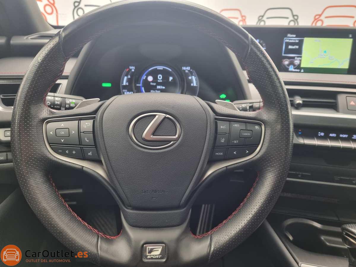 22 - Lexus UX 2019 - AUTO