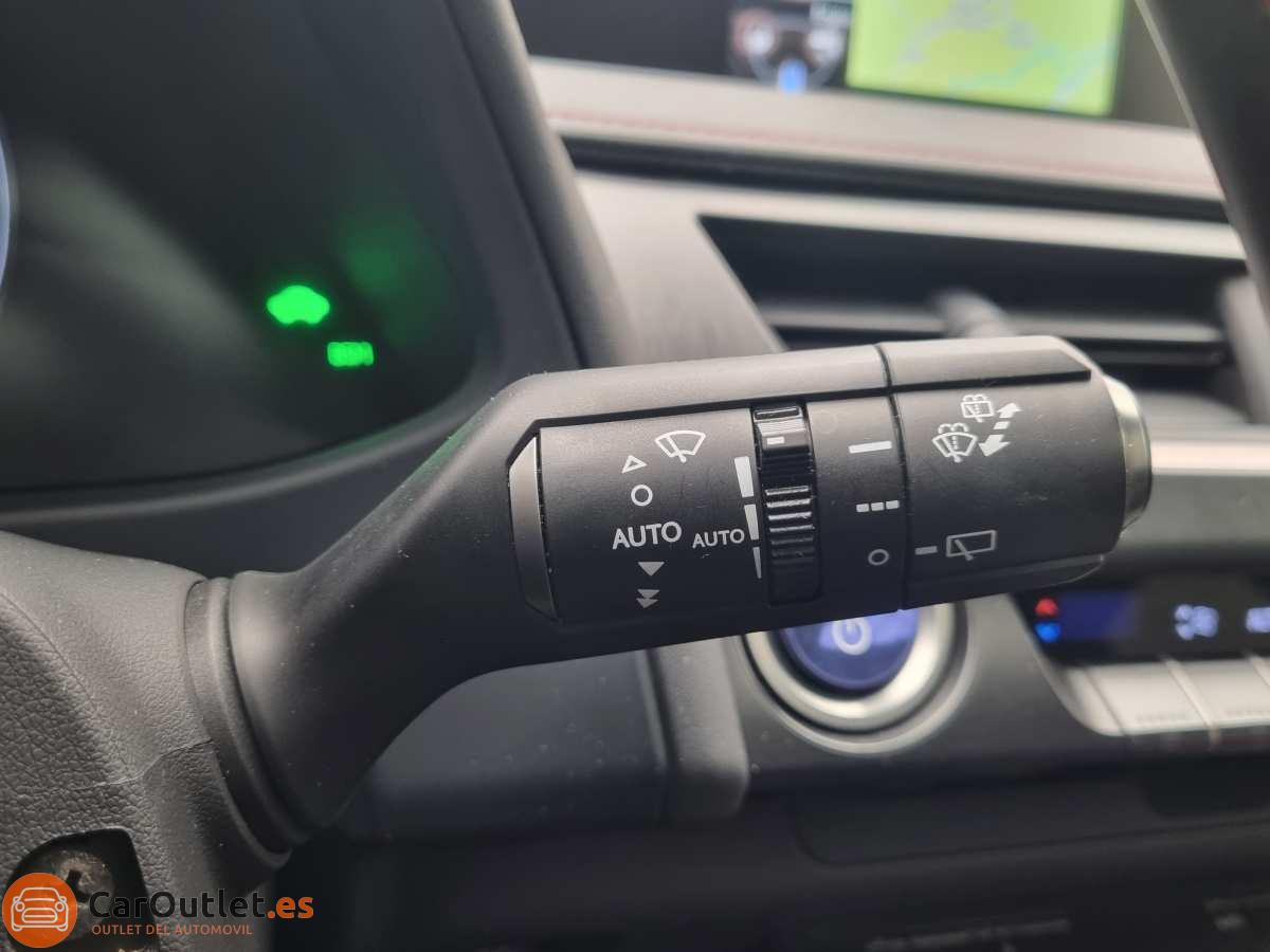 26 - Lexus UX 2019 - AUTO