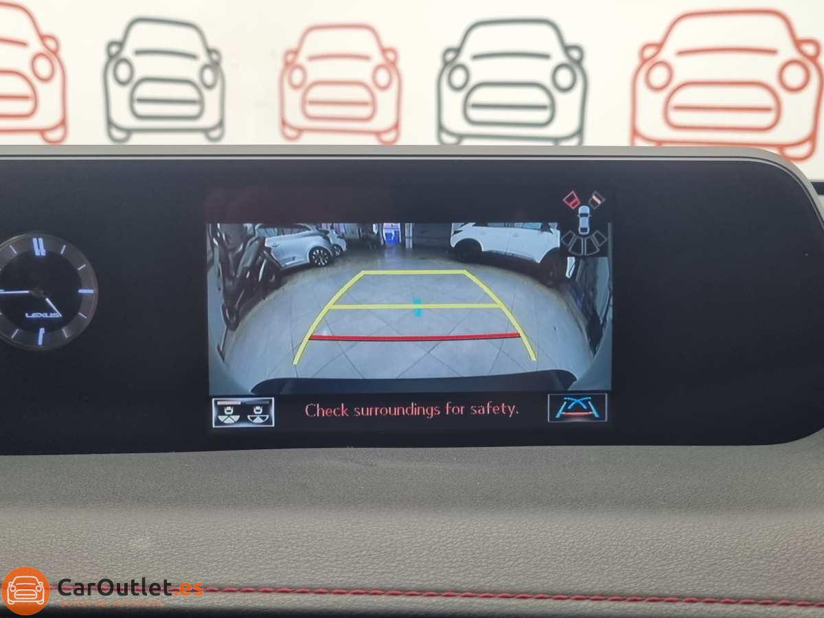 34 - Lexus UX 2019 - AUTO