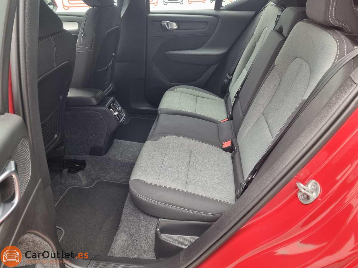 13 - Volvo XC40 2024 - AUTO