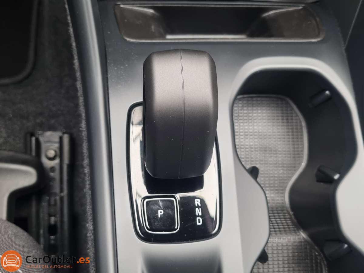 30 - Volvo XC40 2024 - AUTO